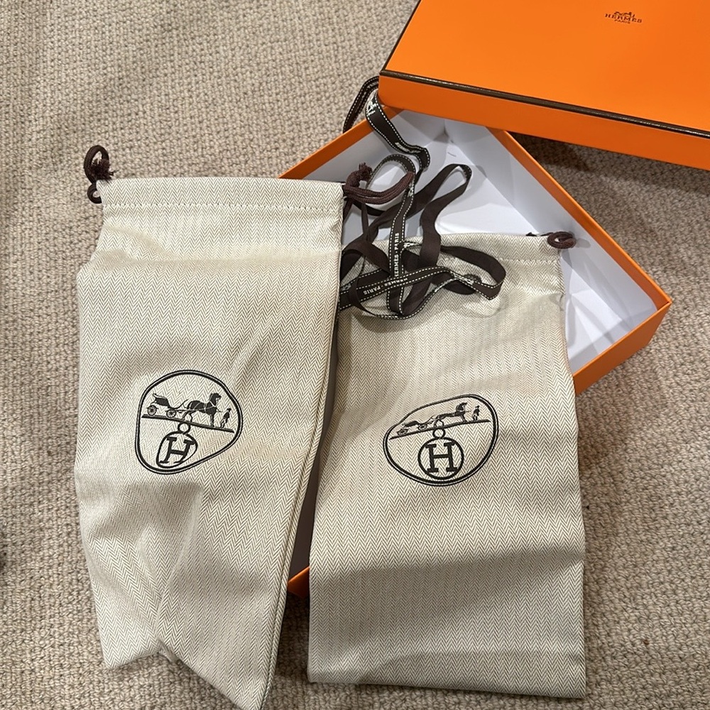 Hermès H Sandal Box with Dust Bags - Picture 2 of 2
